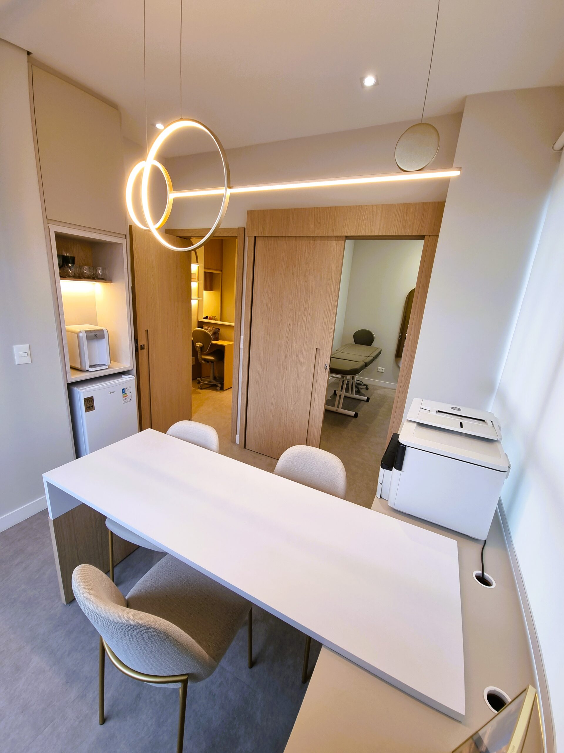 Bonjorno Bertacin - Estética Inteligente, Bonjorno Bertacin - Estética Inteligente - Botox
Harmonização facial
Limpeza de pele, laser, preenchimento, celulite, bioestimuladores